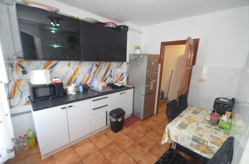 Apartament 3 camere cu centrala - 11