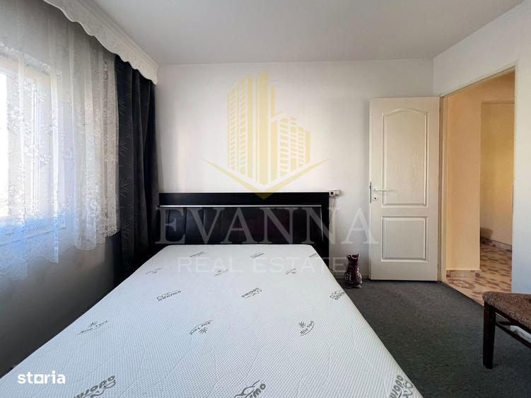 2 camere de inchiriat, decomandat, etaj intermediar - Str. Macului - 6