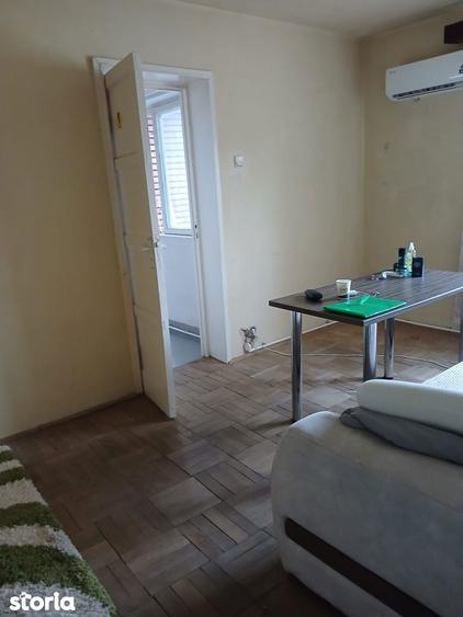 Zona Pia?a Dunarea| Etaj 3/4 | Balcon | IAKAB ISTVAN - 2