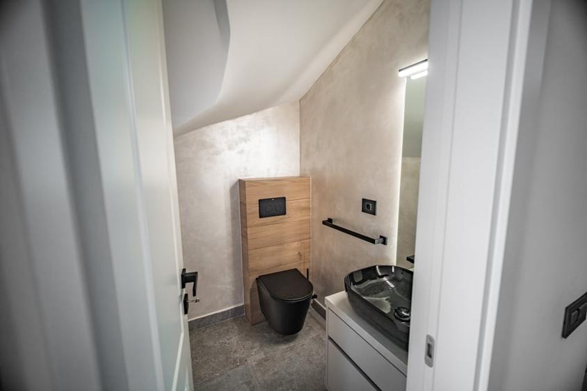 VILA 4 CAMERE - OTOPENI - COMISION 0% - 15