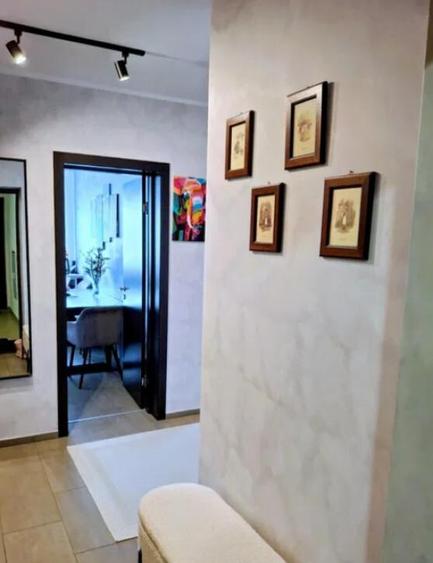 Apartament 2 camere, decomandat - zona Sanpetru - 3