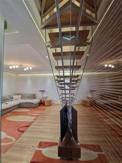 Apartament de Lux cu 3 Camere și Scara Interioară ? De V?nzare Teilor - 5