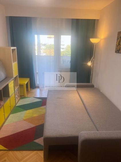 Apartament cu 3 camere decomandat, mobilat în Central