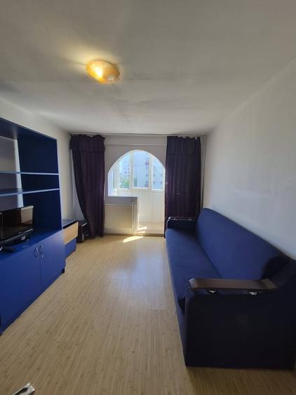 Apartament cu 2 camere semidecomandat în P-ța Reșița