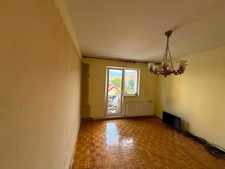 Apartament cu 2 camere semidecomandat în Central
