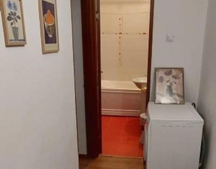 Garsonieră decomandată, mobilată în Păcurari