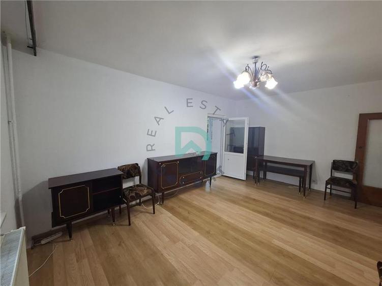 Apartament cu 2 camere decomandat în Răcădău