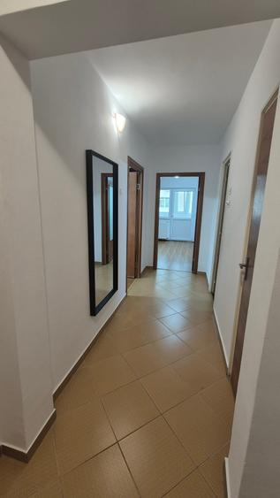Apartament cu 2 camere decomandat în Lacul Tei
