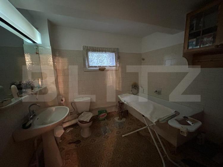 Casă cu 5 camere cu Teren 300 Mp în Burdujeni