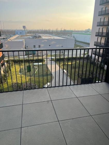 Apartament cu 2 camere decomandat în Titan