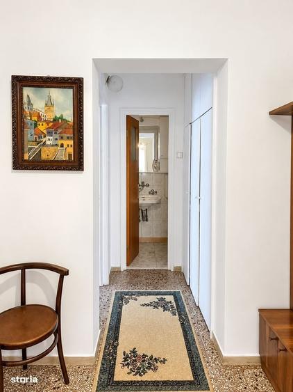 Apartament cu 4 camere decomandat în Domenii