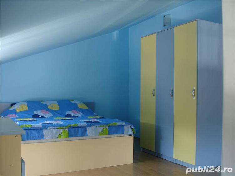 Casă cu 11 camere cu Teren 300 Mp în Bogodinț