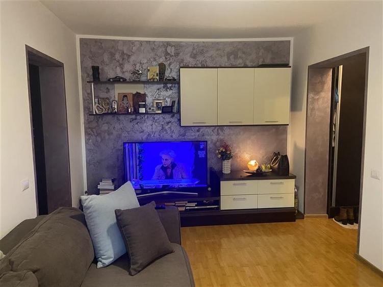 Apartament cu 2 camere nedecomandat, mobilat în Gară