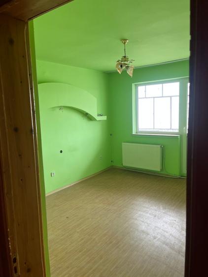 PROPRIETAR-Vand apartament 3 camere, Onesti - 6