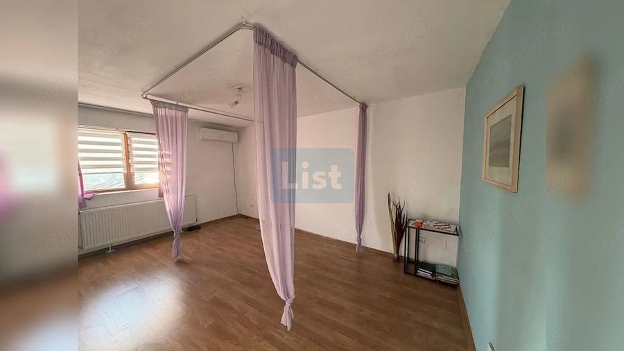 Casă cu Teren 166 Mp în Central