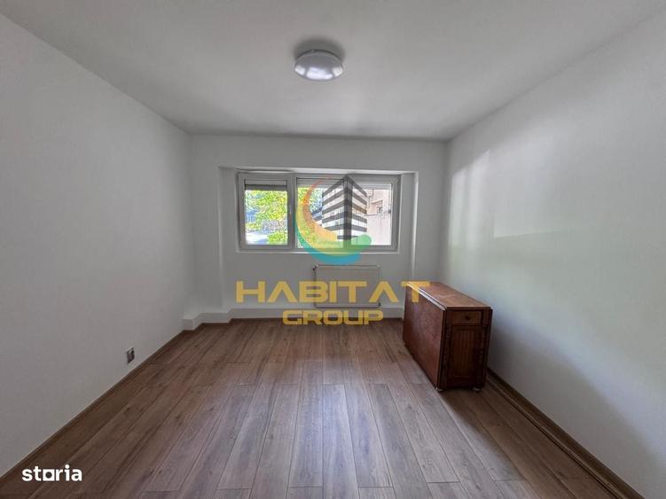 Apartament cu 4 camere semidecomandat în Tineretului