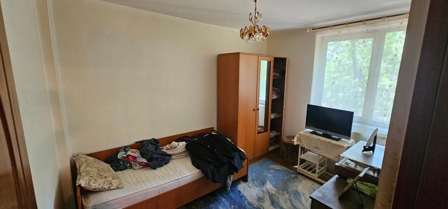 Apartament cu 3 camere semidecomandat în Gara de Nord