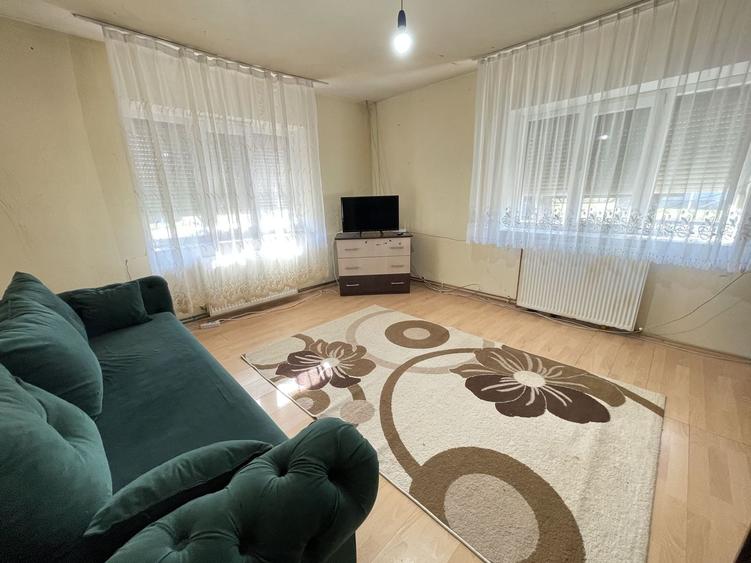 Casă individuală cu 4 camere cu Canalizare în Remetea Mare