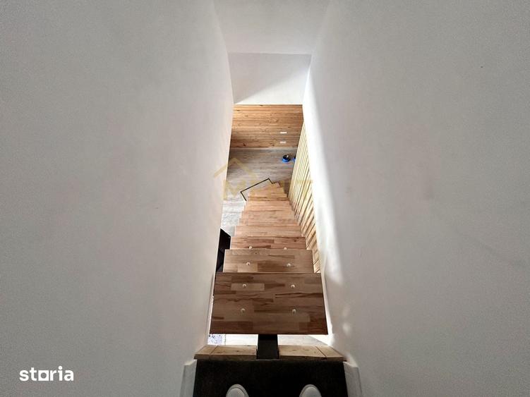 Casă cu 3 camere decomandat cu Teren 304 Mp în Central