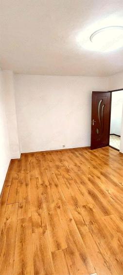 Ocazie rara! Garsoniera DECOMANDATA de vanzare Navodari Zona Centrala - Str. Albinelor langa Peco - 1