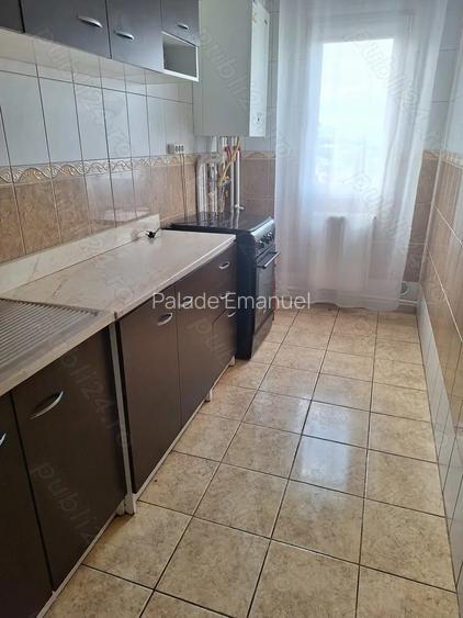 Proprietar. 3 decomandate. 57 mp. Bacau .str Bucegi 117. Prer 50000 euro Proprietar. 3 decomandate. 57 mp. Bacau .str Bucegi 117. Prer 50000 euro