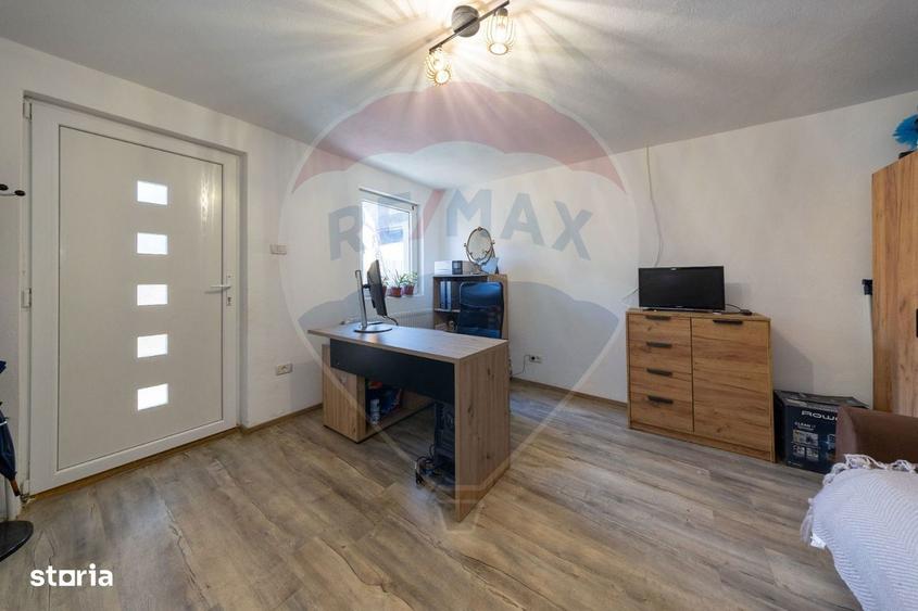 Casa la pret de apartament. - 8