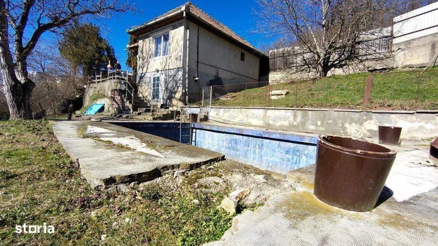 Teren intravilan de 1560 mp, front de 26 m, cu casa S+P, in Grigorescu - 2