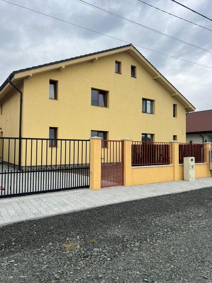 Vand jumatate duplex in Dumbravita,224.000 euro - 1