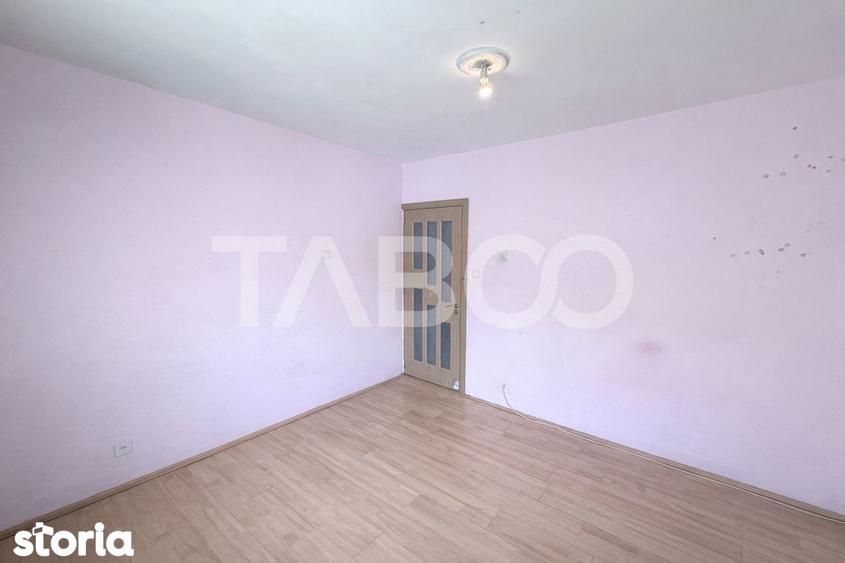Strand etaj 1 Apartament decomandat 50 mpu balcon pivnita - 10