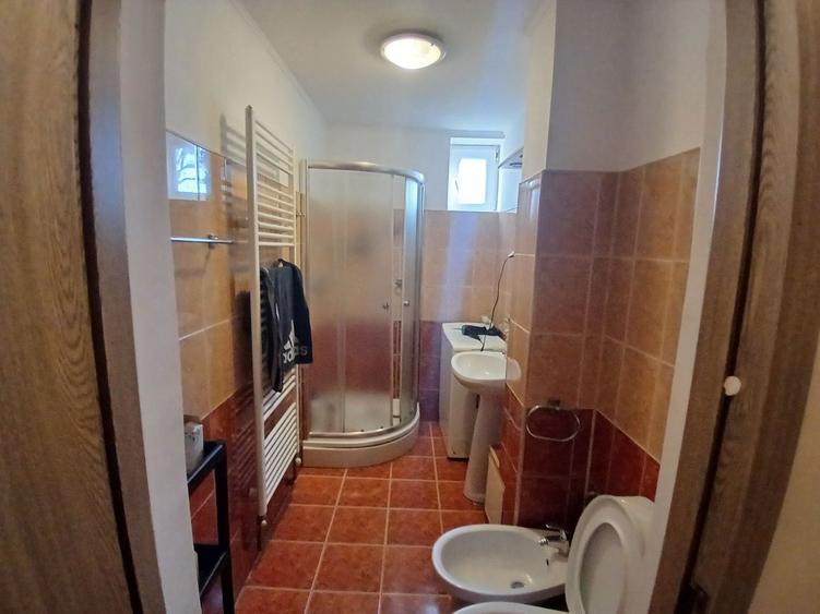 Inchiriez apartament 2 camera zona centrala Lugoj !Tel 0768472292 - 2