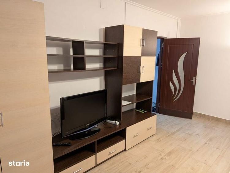 Inchiriez garsoniera zona Mall Vitan - 1