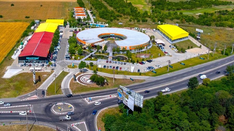Spațiu comercial de închiriat Snagov Plaza, 250 mp - 750 mp, vizibilitate DN1 - 9