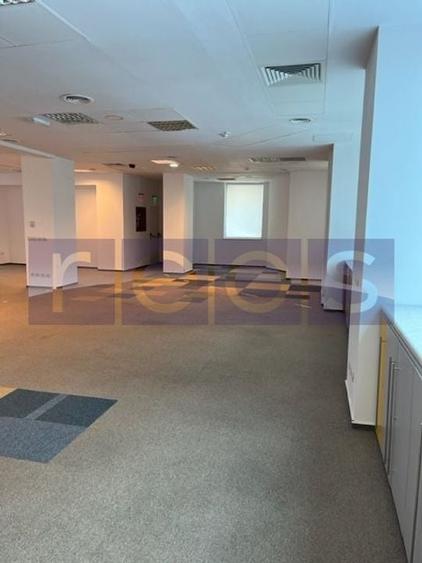 VANZARE CLADIRE DE BIROURI ZONA UNIRII | CLINICA MEDICALA  | CABINET | - 8