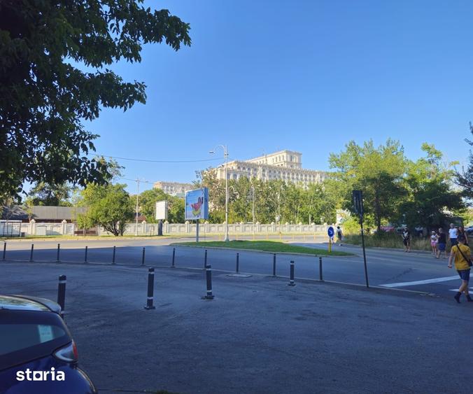 Apartament cu 3 camere în 13 Septembrie