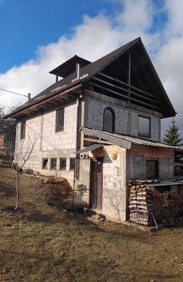 Casa Vatra Dornei teren 1000 mp - 1