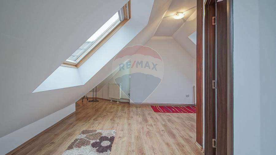 Apartament 3 camere pe două niveluri, cu parcare, Cartierul Toamnei - 12