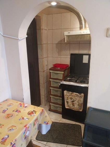 Inchiriez garsoniera - 1