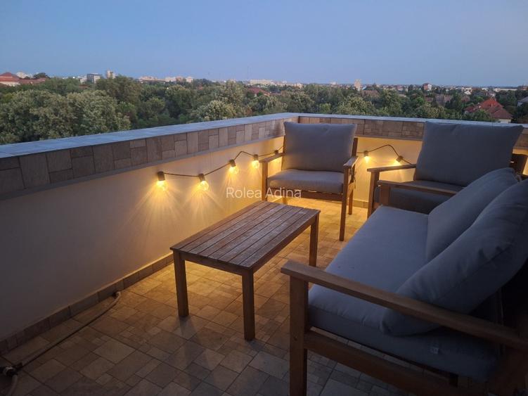 Proprietar Ultracentral 3 camere renovat priveliste superba Proprietar Ultracentral 3 camere renovat priveliste superba