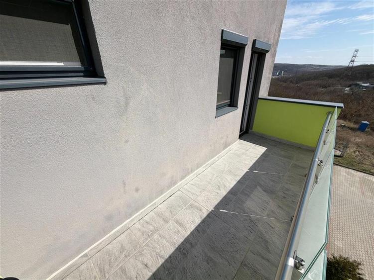 Apartament cu 3  camere in zona Copoului, Str. Fundac Ursulea - 10