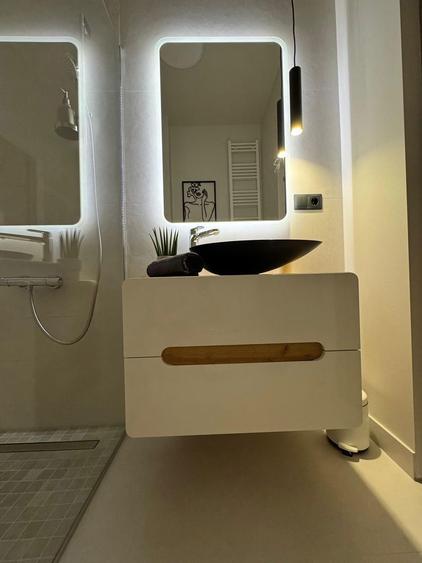 Inchiriez apartament decomandat cu o camera - 2