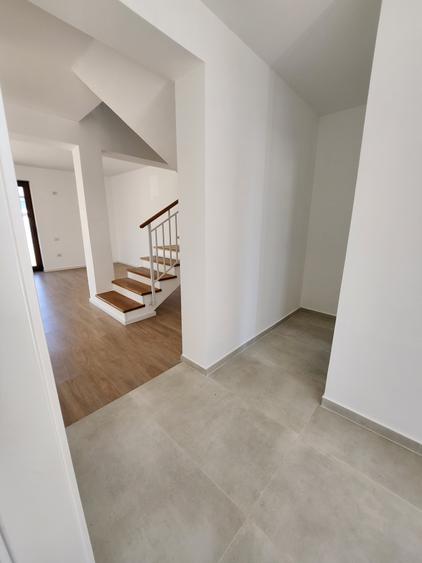 Duplex LA CHEIE limita sector 5-Bragadiru! - 5