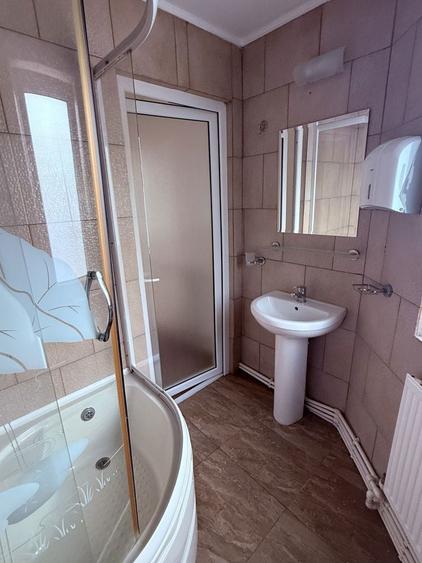 Casa de inchiriat - 7