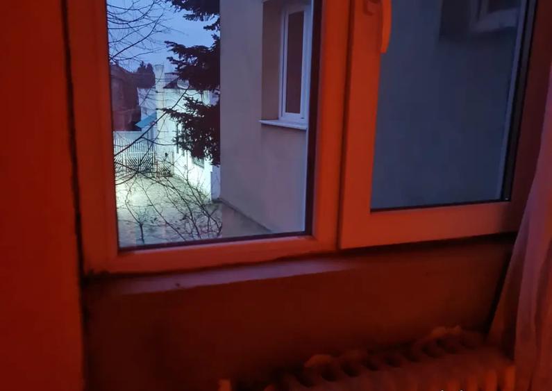 De vanzare apartament 3 camere - 9