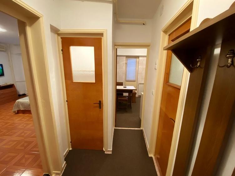 Unirii | Camera de Comert | Garsoniera | 42mp | Vedere Dambovita | Stradal - 8