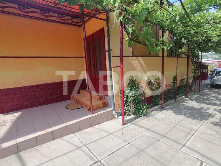 Casa individuala de vanzare 105 mp teren de 1400 mp Seica Mare - 2