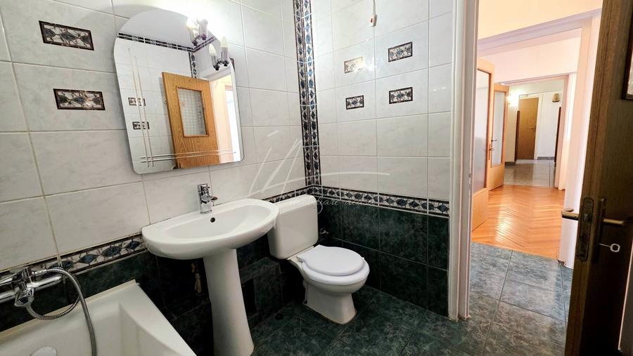 Cerere mare, oferta mica. Apartament 3 camere, Monitorul Oficial - 10