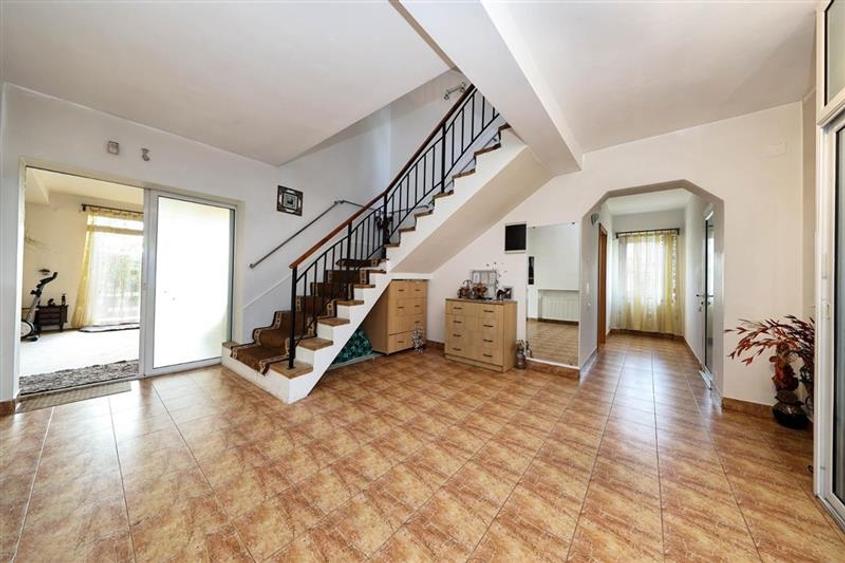 Vanzare Casa zona Tractorul, teren aferent 700 mp - 8