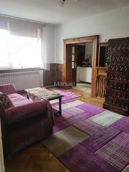 Casa de vanzare in O?elu Ro?u lini?te, natura ?i confort modern