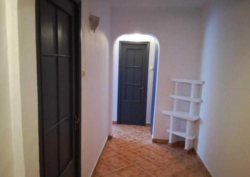 Apartament 3 camere de vanzare zona Dacia, CENTRALA GAZ - 3
