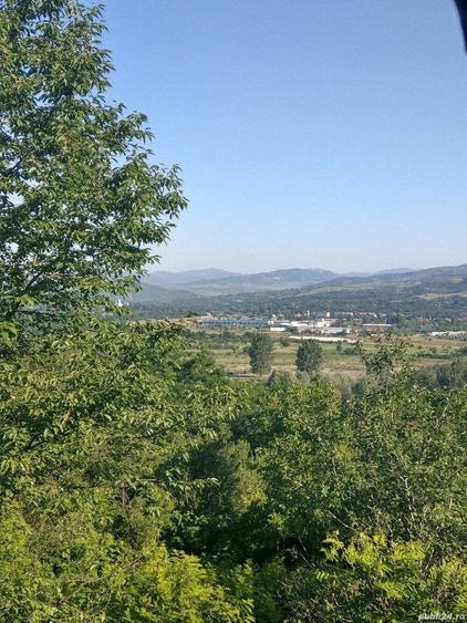 Casa de vacanta pe deal, D+P+M cu 8400 mp, teren - 4